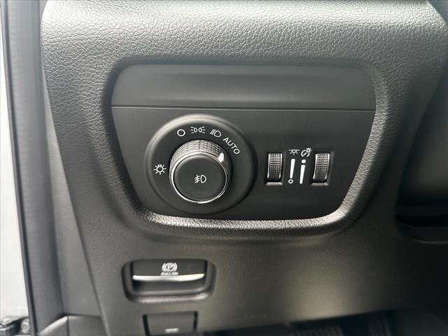 new 2024 Jeep Grand Cherokee L car, priced at $47,988