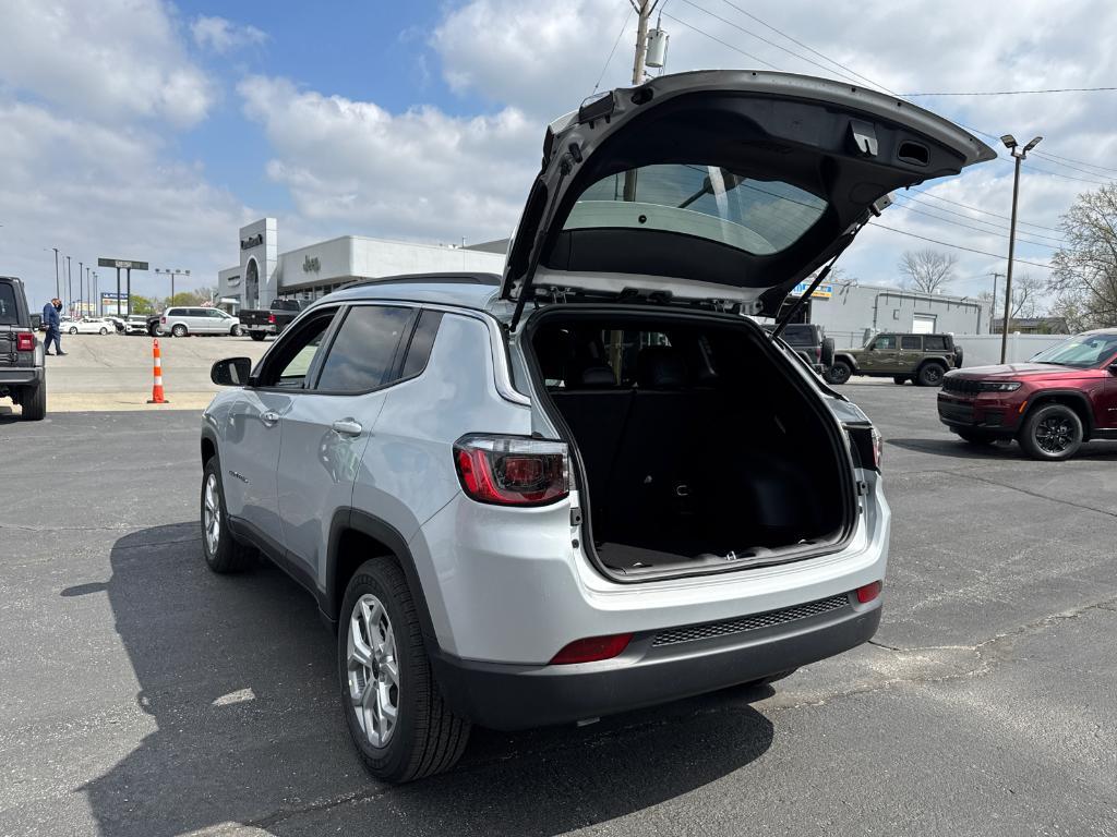 new 2025 Jeep Compass car, priced at $30,360