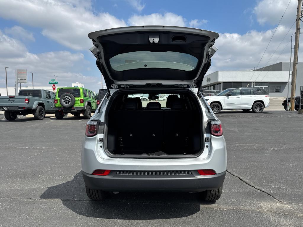 new 2025 Jeep Compass car, priced at $30,360