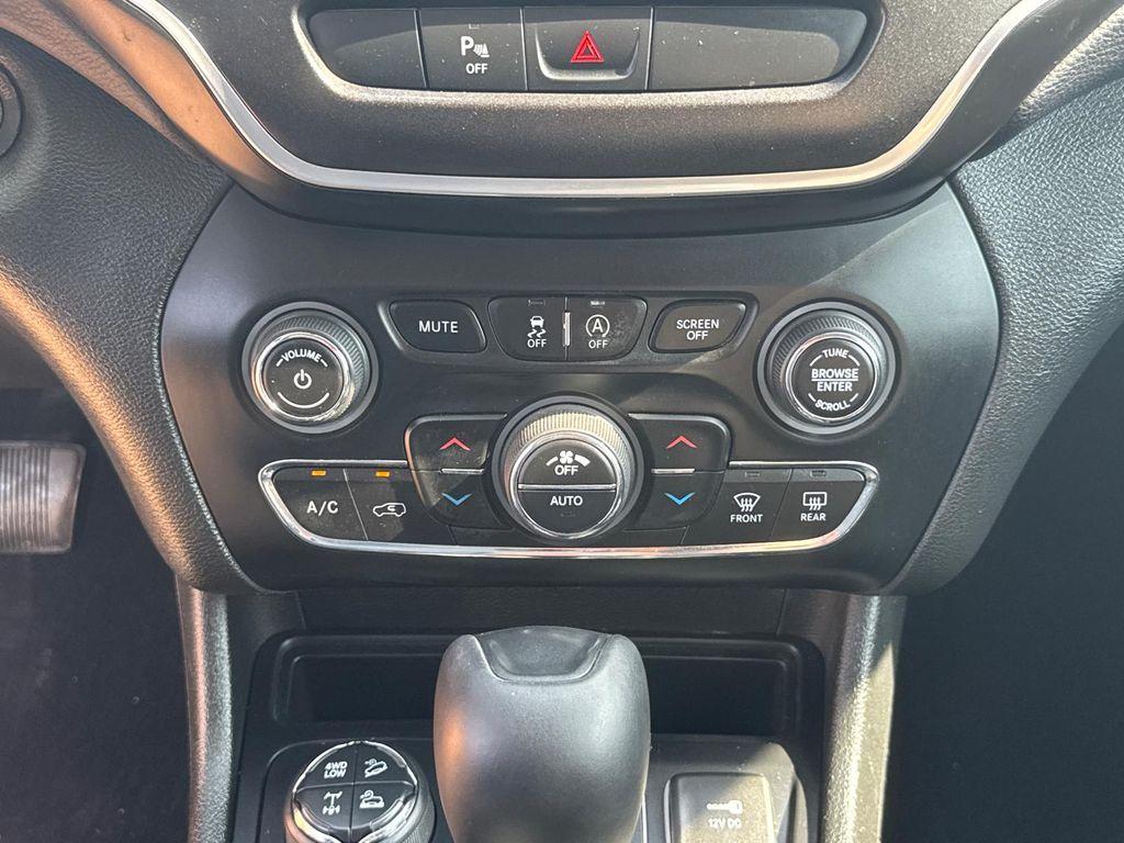 used 2019 Jeep Cherokee car, priced at $17,988