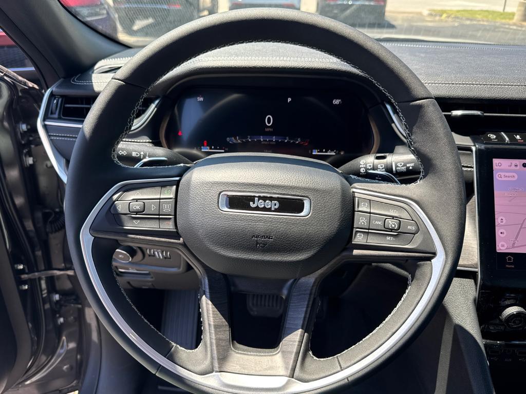 new 2025 Jeep Grand Cherokee car, priced at $38,988