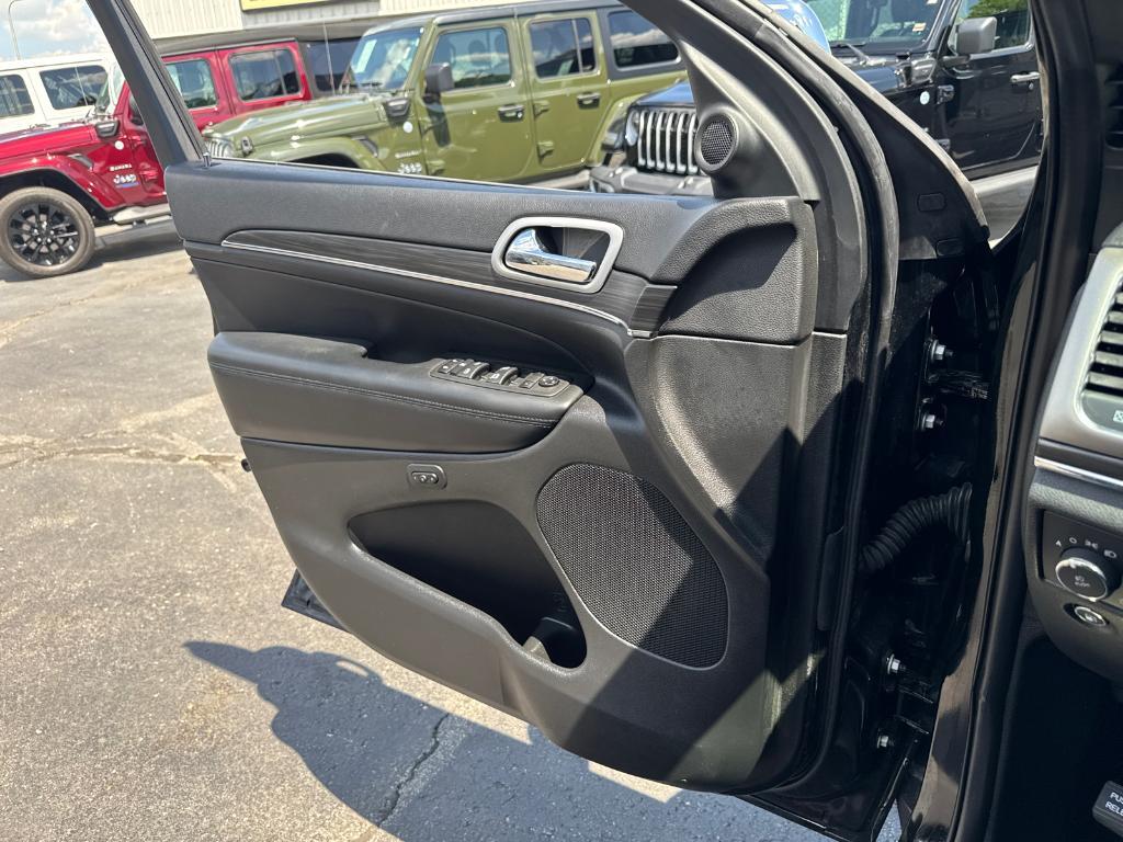 used 2022 Jeep Grand Cherokee WK car, priced at $28,388