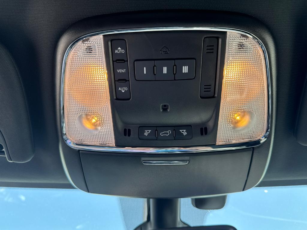 used 2022 Jeep Grand Cherokee WK car, priced at $28,388