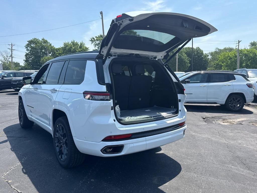 new 2025 Jeep Grand Cherokee L car, priced at $54,988
