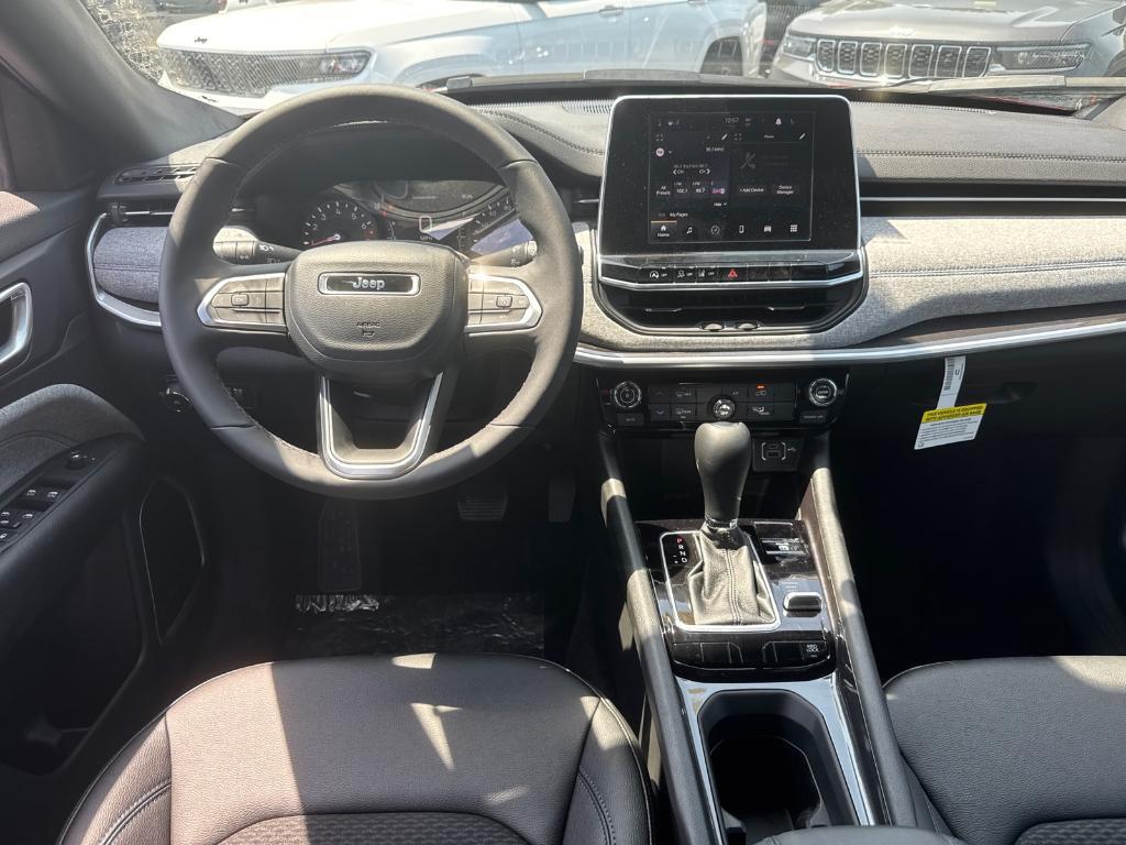 new 2025 Jeep Compass car, priced at $24,988