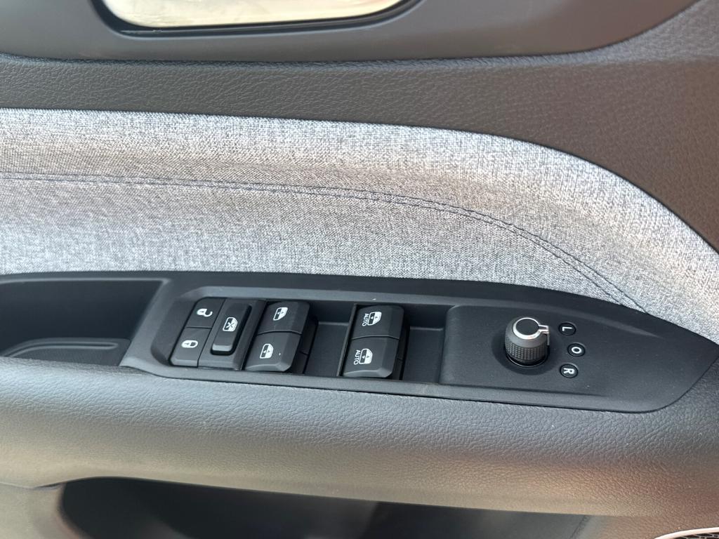 new 2025 Jeep Compass car, priced at $22,988