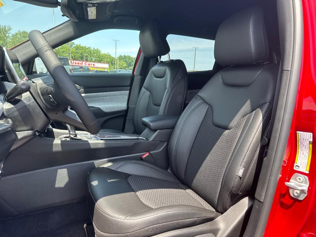 new 2025 Jeep Compass car, priced at $22,988