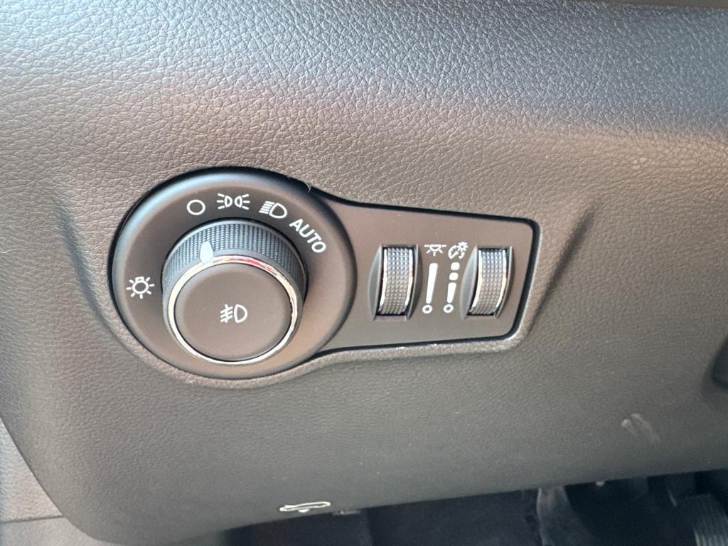 new 2025 Jeep Compass car, priced at $24,988