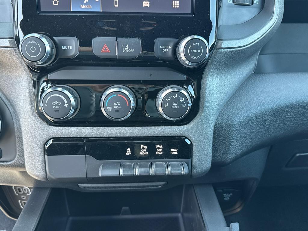 new 2025 Ram 1500 car, priced at $45,988