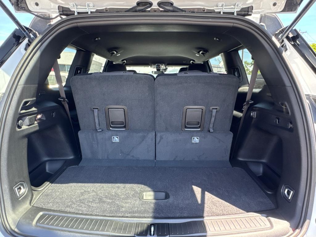 new 2025 Jeep Grand Cherokee L car, priced at $33,988