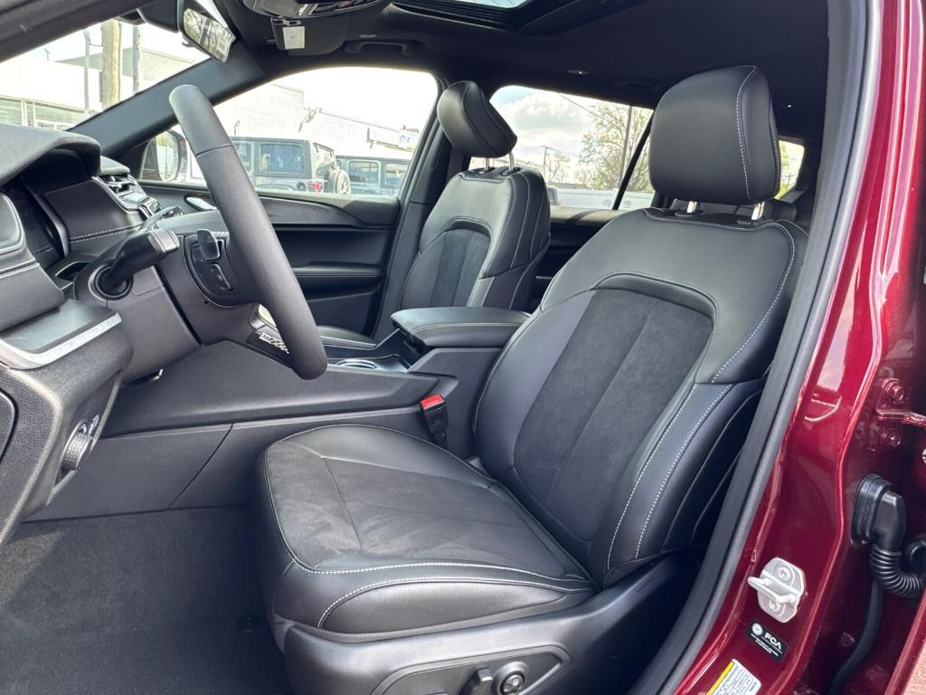 new 2025 Jeep Grand Cherokee L car, priced at $37,988