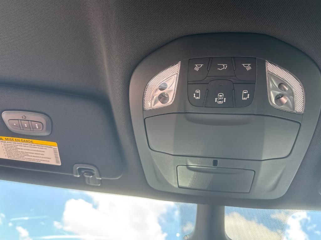 new 2025 Chrysler Pacifica car, priced at $36,988