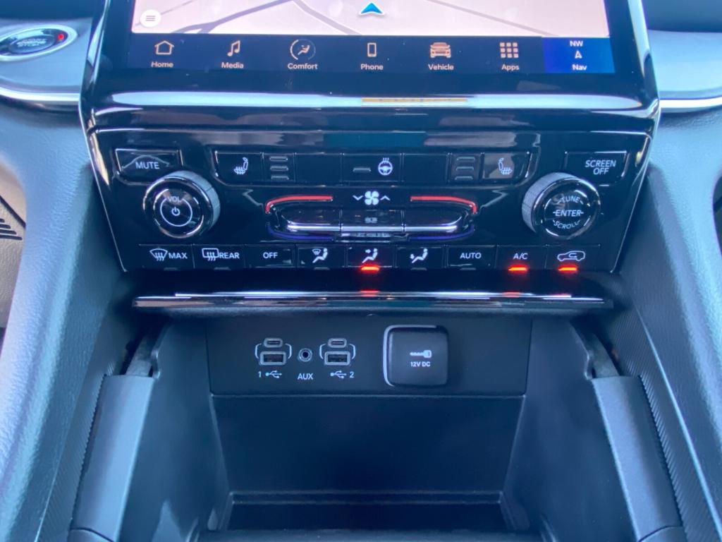 new 2024 Jeep Grand Cherokee car, priced at $38,988