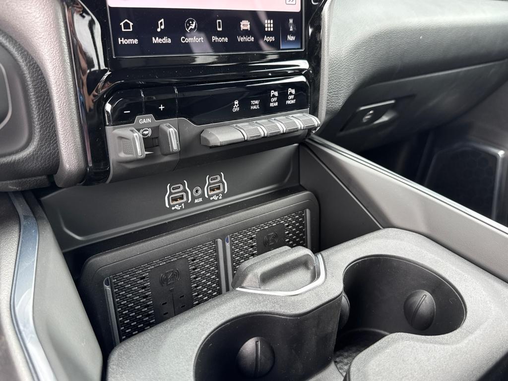 new 2025 Ram 2500 car, priced at $64,120