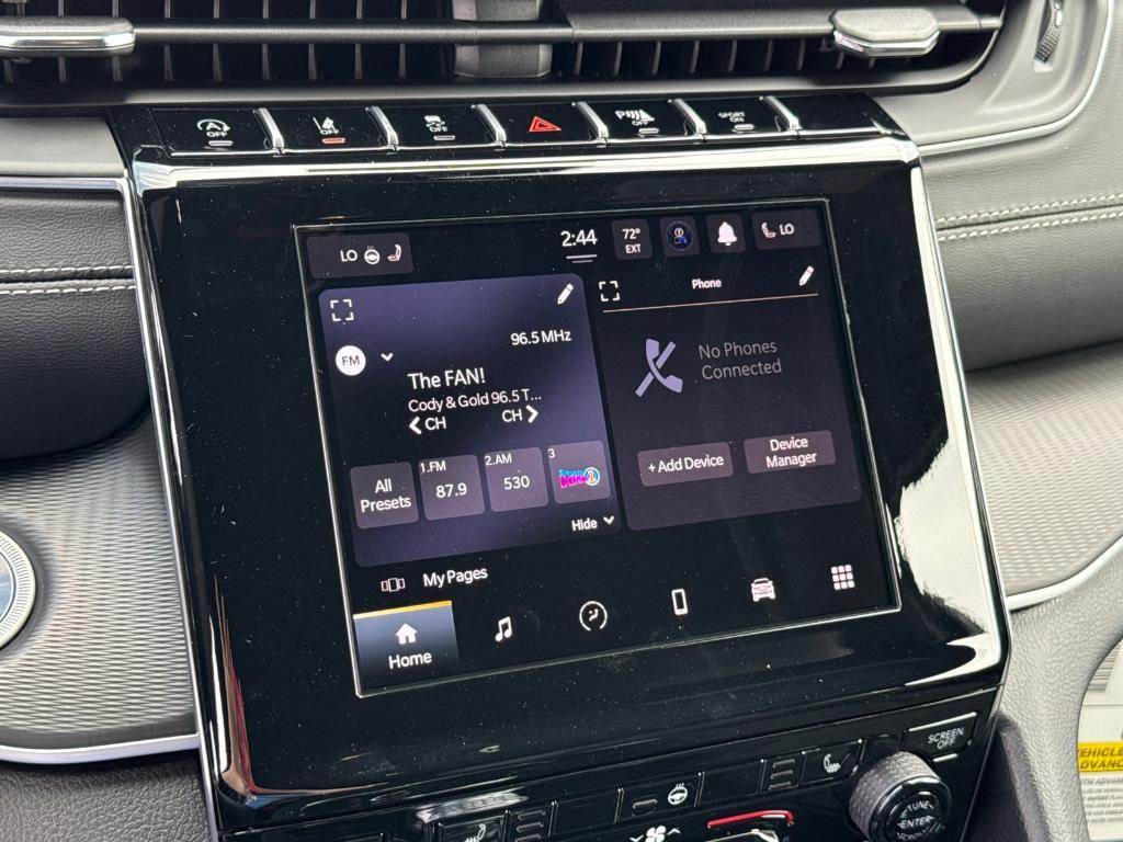 new 2025 Jeep Grand Cherokee car, priced at $35,988