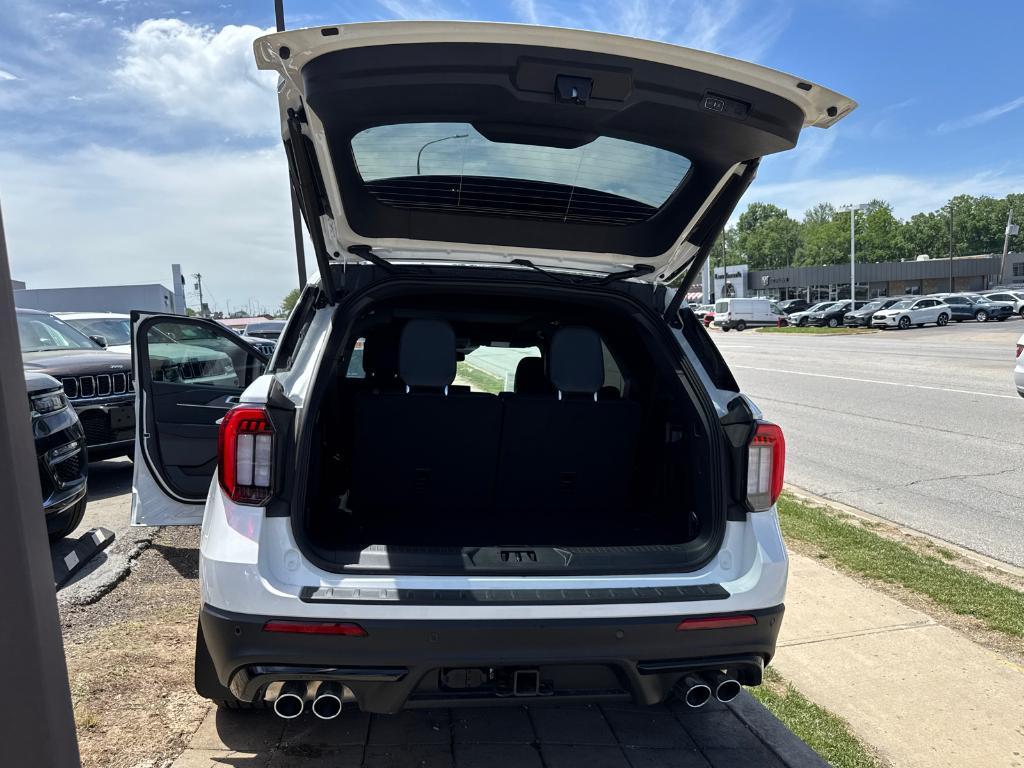 used 2025 Ford Explorer car, priced at $53,788