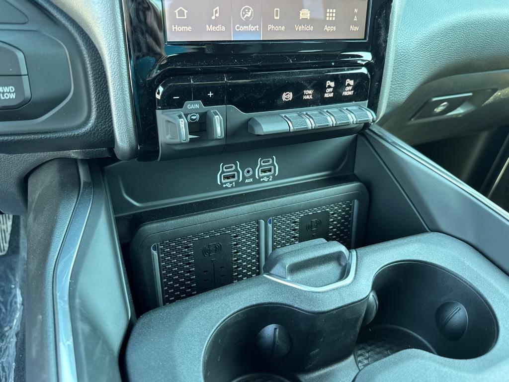 new 2025 Ram 3500 car, priced at $77,780