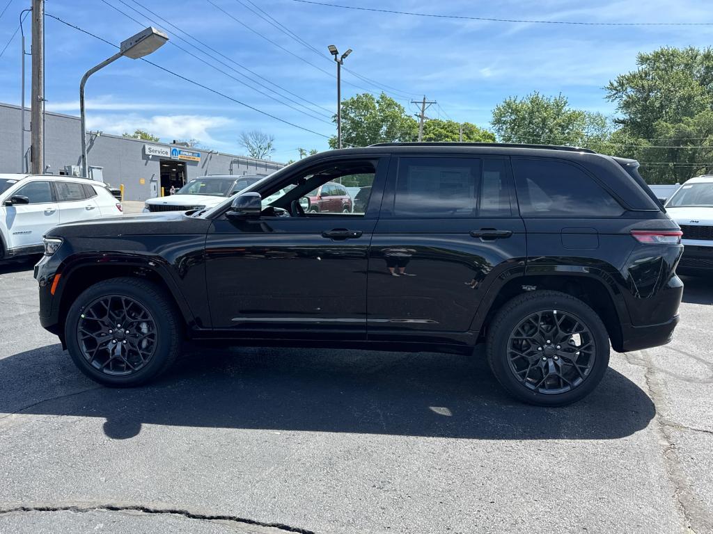 new 2025 Jeep Grand Cherokee car, priced at $54,988