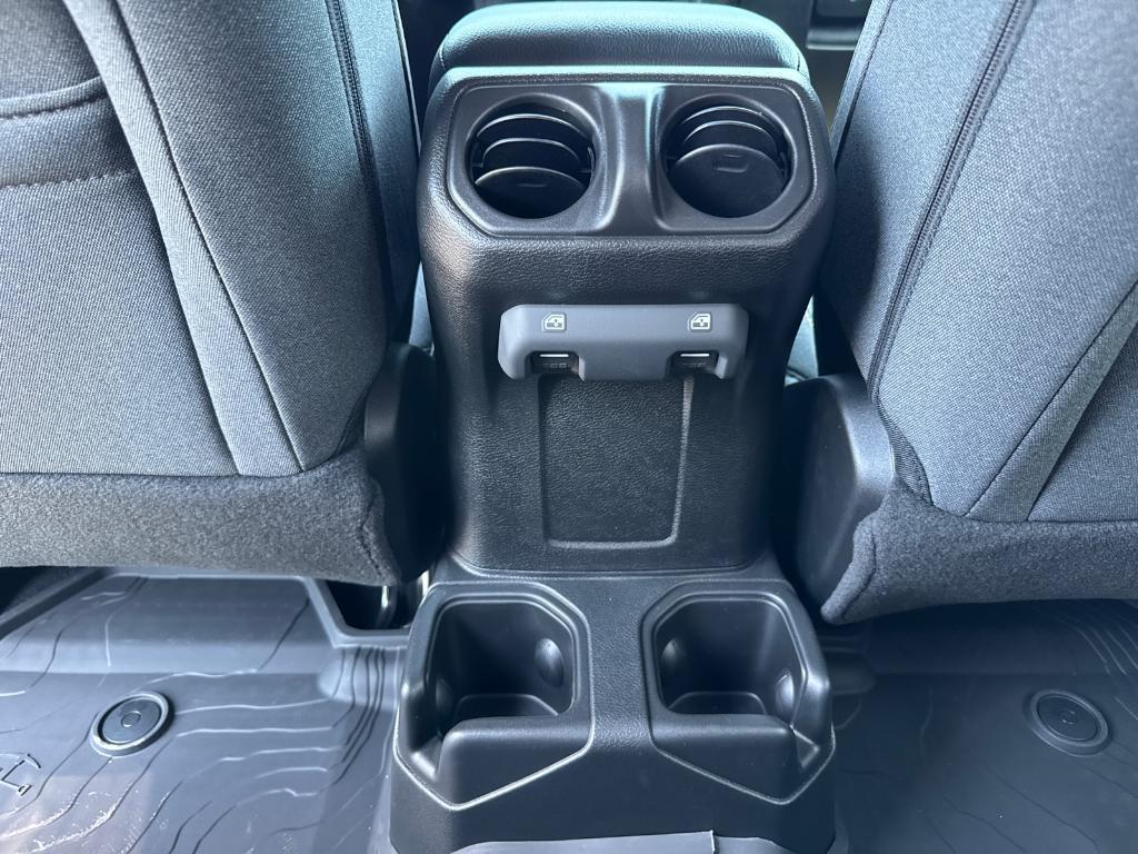 new 2025 Jeep Wrangler car, priced at $39,988