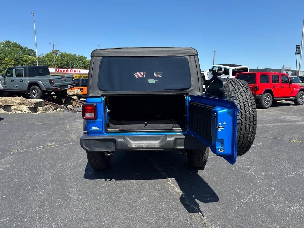 new 2025 Jeep Wrangler car, priced at $39,988
