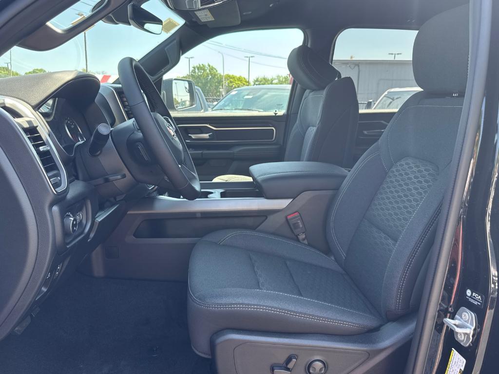 new 2025 Ram 1500 car, priced at $45,985
