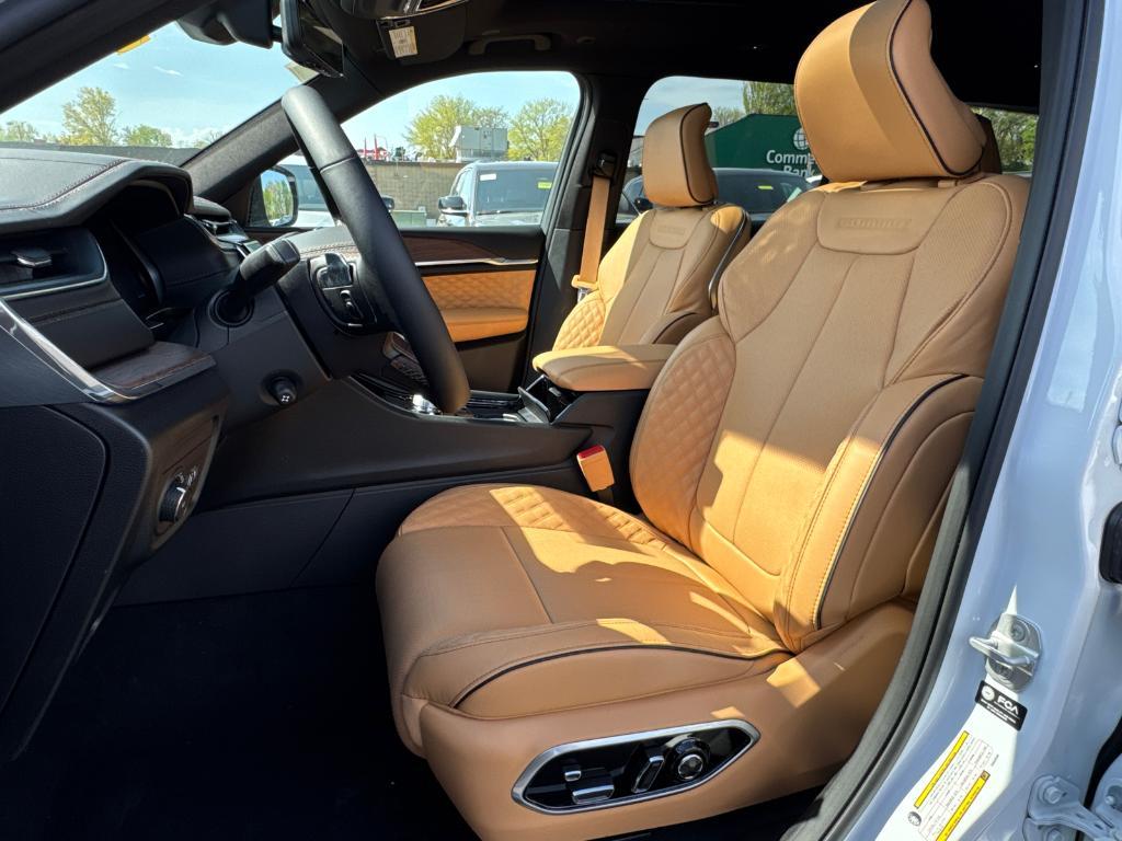 new 2025 Jeep Grand Cherokee L car, priced at $54,988