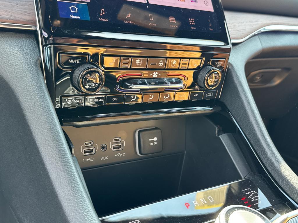 new 2025 Jeep Grand Cherokee L car, priced at $54,988
