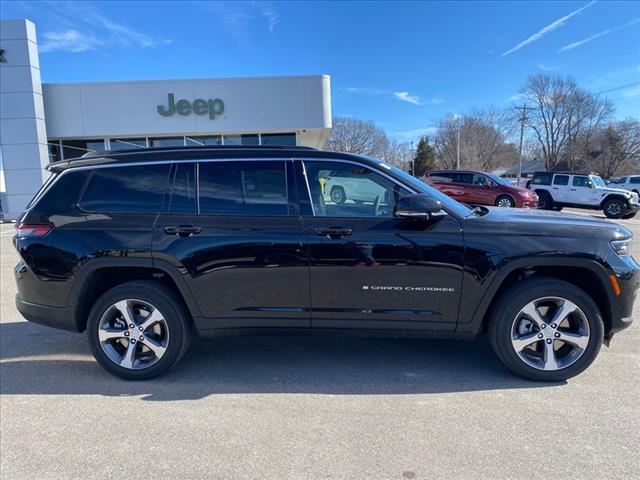 new 2024 Jeep Grand Cherokee L car, priced at $42,988