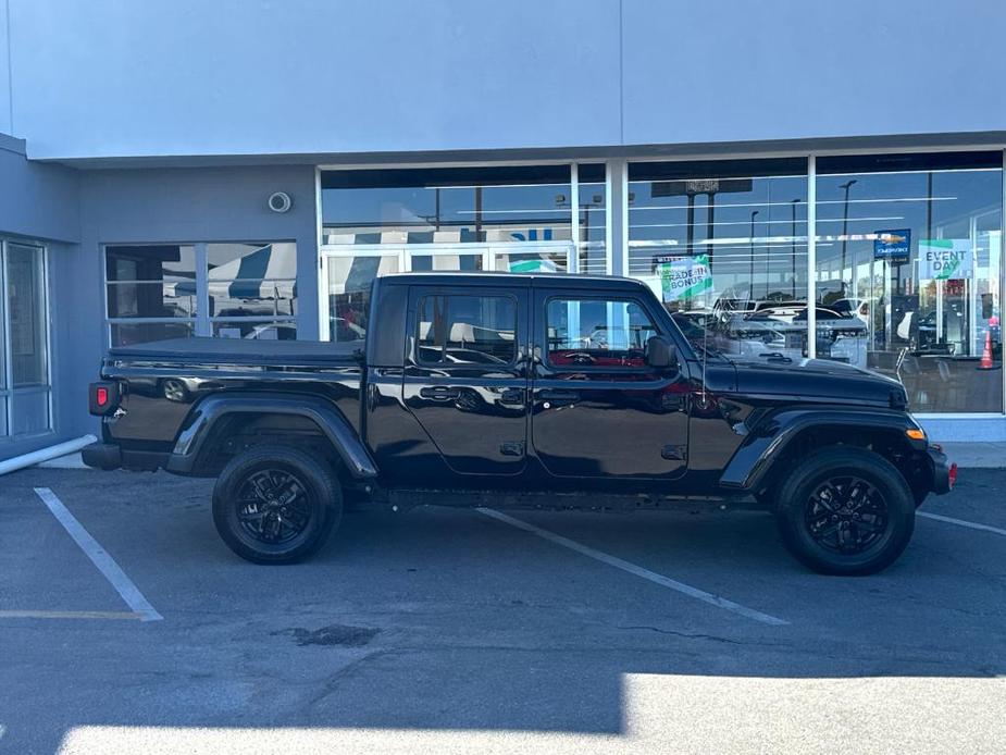 used 2021 Jeep Gladiator car, priced at $32,988