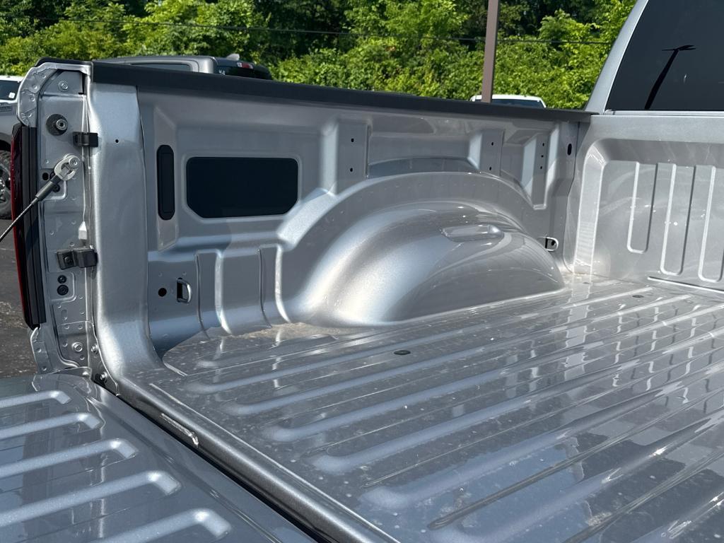 new 2025 Ram 1500 car, priced at $47,435