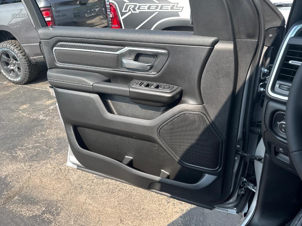 new 2025 Ram 1500 car, priced at $47,435