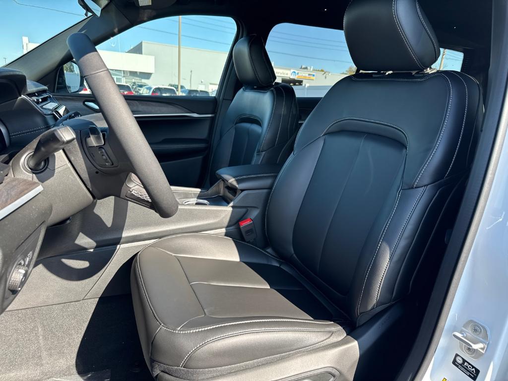 new 2025 Jeep Grand Cherokee L car, priced at $51,525