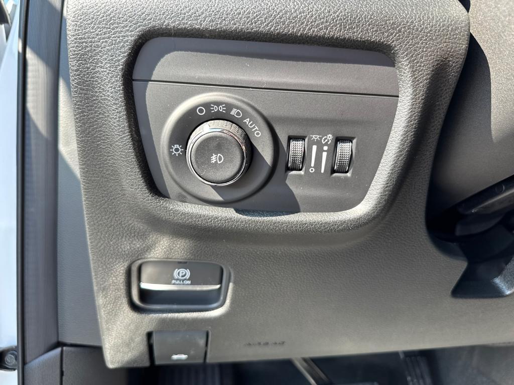 new 2025 Jeep Grand Cherokee L car, priced at $51,525