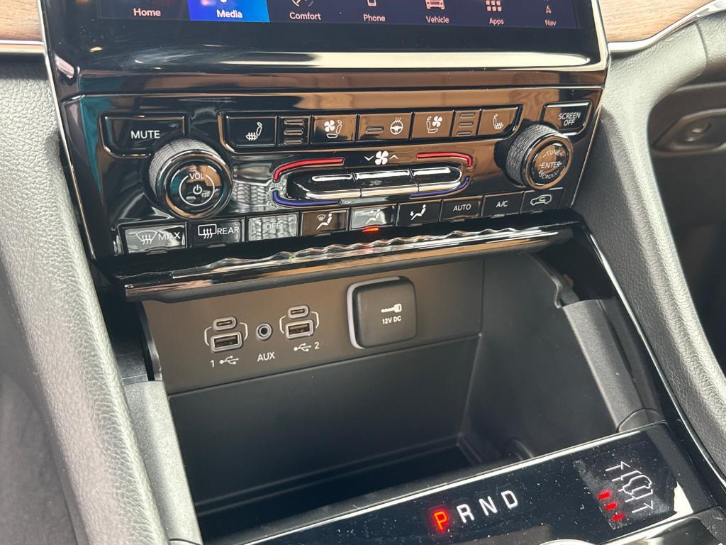 new 2025 Jeep Grand Cherokee L car, priced at $54,988