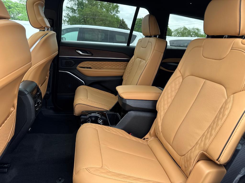 new 2025 Jeep Grand Cherokee L car, priced at $54,988