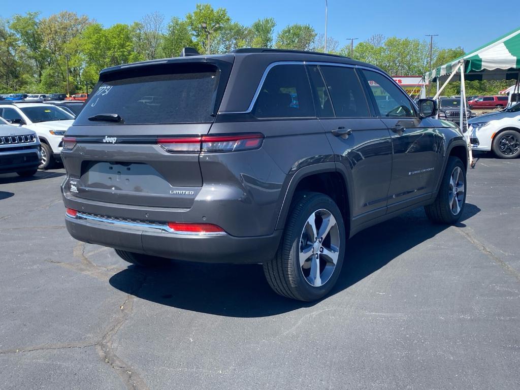 new 2024 Jeep Grand Cherokee car, priced at $38,988