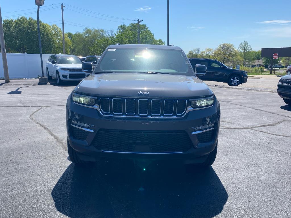 new 2024 Jeep Grand Cherokee car, priced at $52,920