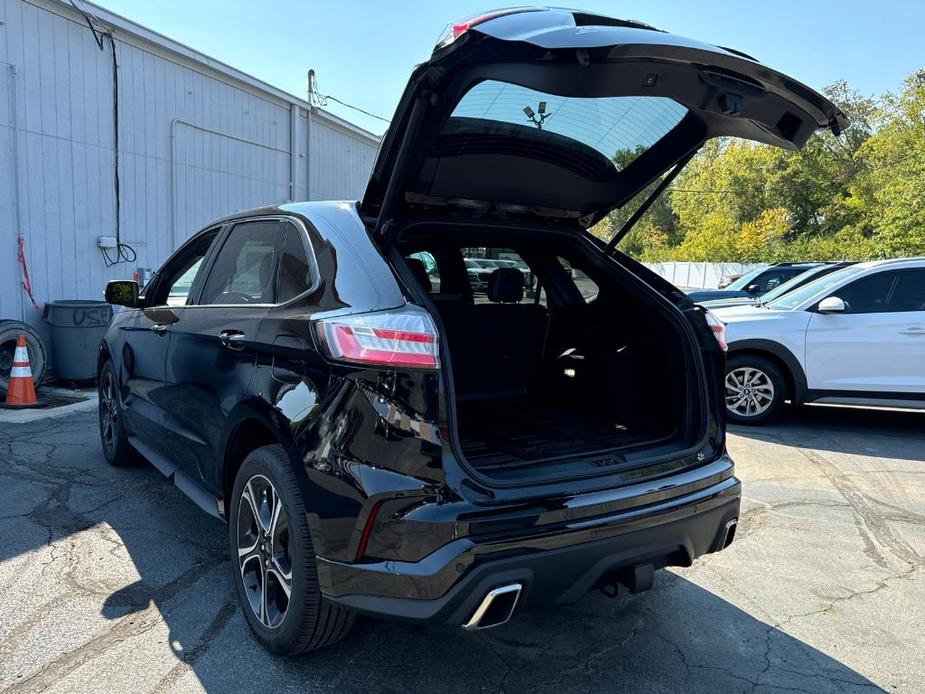 used 2022 Ford Edge car, priced at $33,988