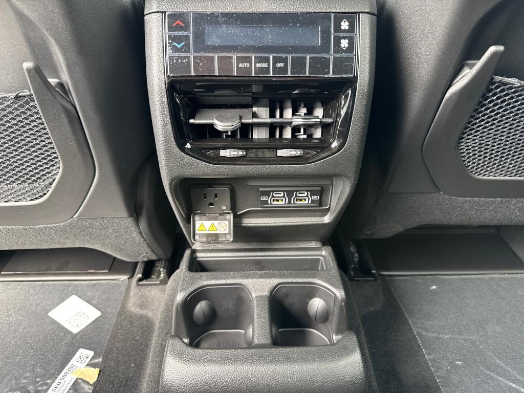 new 2025 Jeep Grand Cherokee L car, priced at $37,988