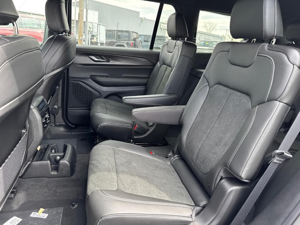 new 2025 Jeep Grand Cherokee L car, priced at $48,135