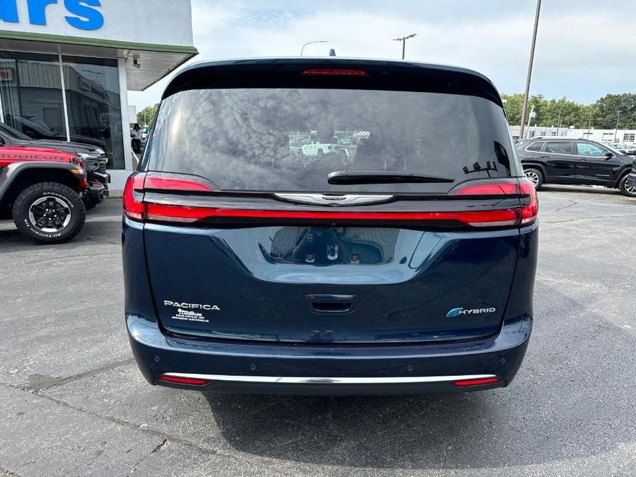 used 2022 Chrysler Pacifica Hybrid car, priced at $32,988