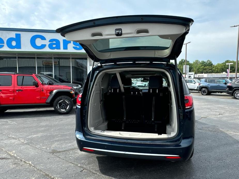 used 2022 Chrysler Pacifica Hybrid car, priced at $32,988