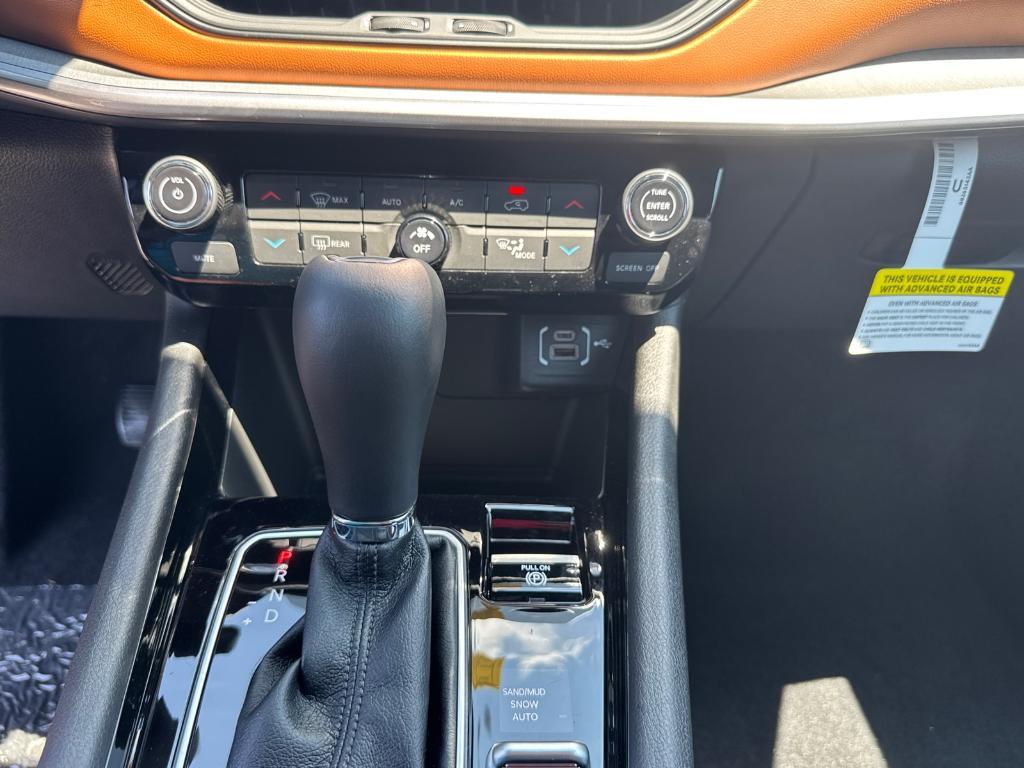 new 2025 Jeep Compass car, priced at $28,988