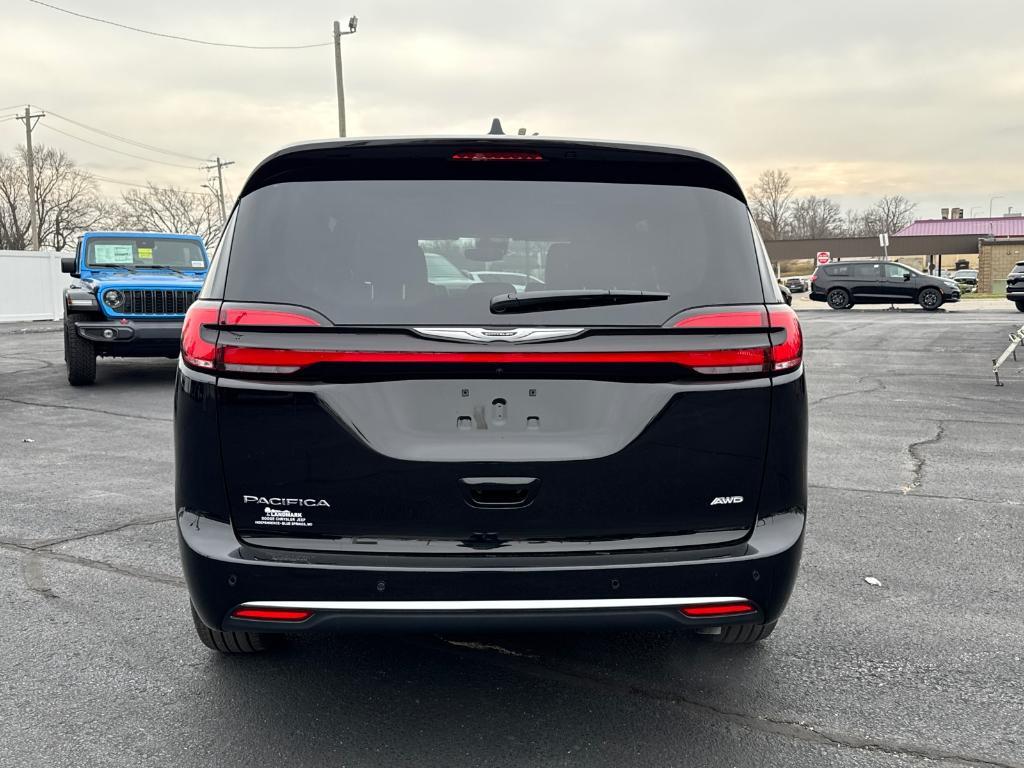 new 2025 Chrysler Pacifica car, priced at $48,420