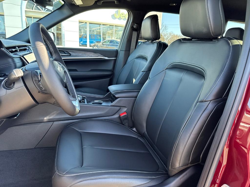 new 2025 Jeep Grand Cherokee L car, priced at $42,988