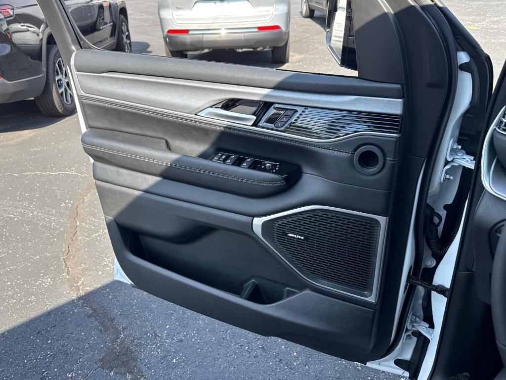 new 2025 Jeep Wagoneer car, priced at $66,988