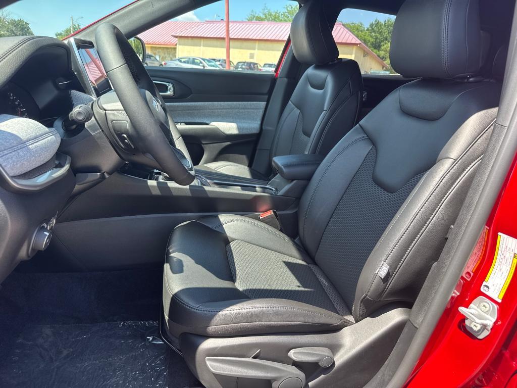 new 2025 Jeep Compass car, priced at $24,988
