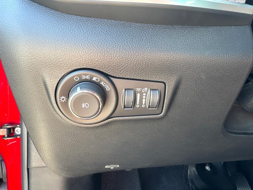 new 2025 Jeep Compass car, priced at $24,988