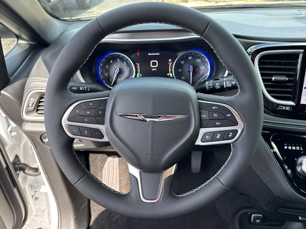 new 2026 Chrysler Pacifica car, priced at $38,988