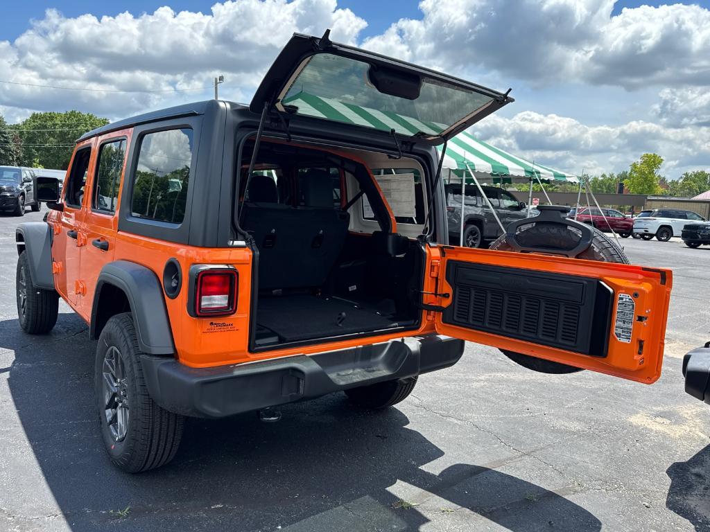 new 2025 Jeep Wrangler car, priced at $39,988